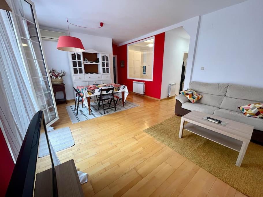 Acogedor Apartamento En Сарагоса Екстериор снимка