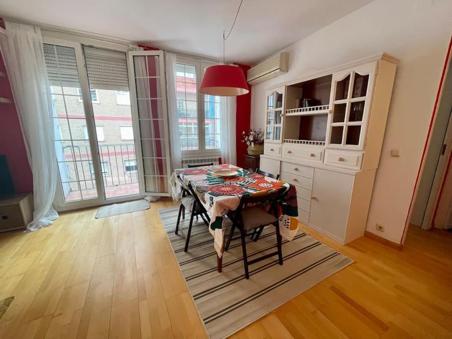 Acogedor Apartamento En Сарагоса Екстериор снимка